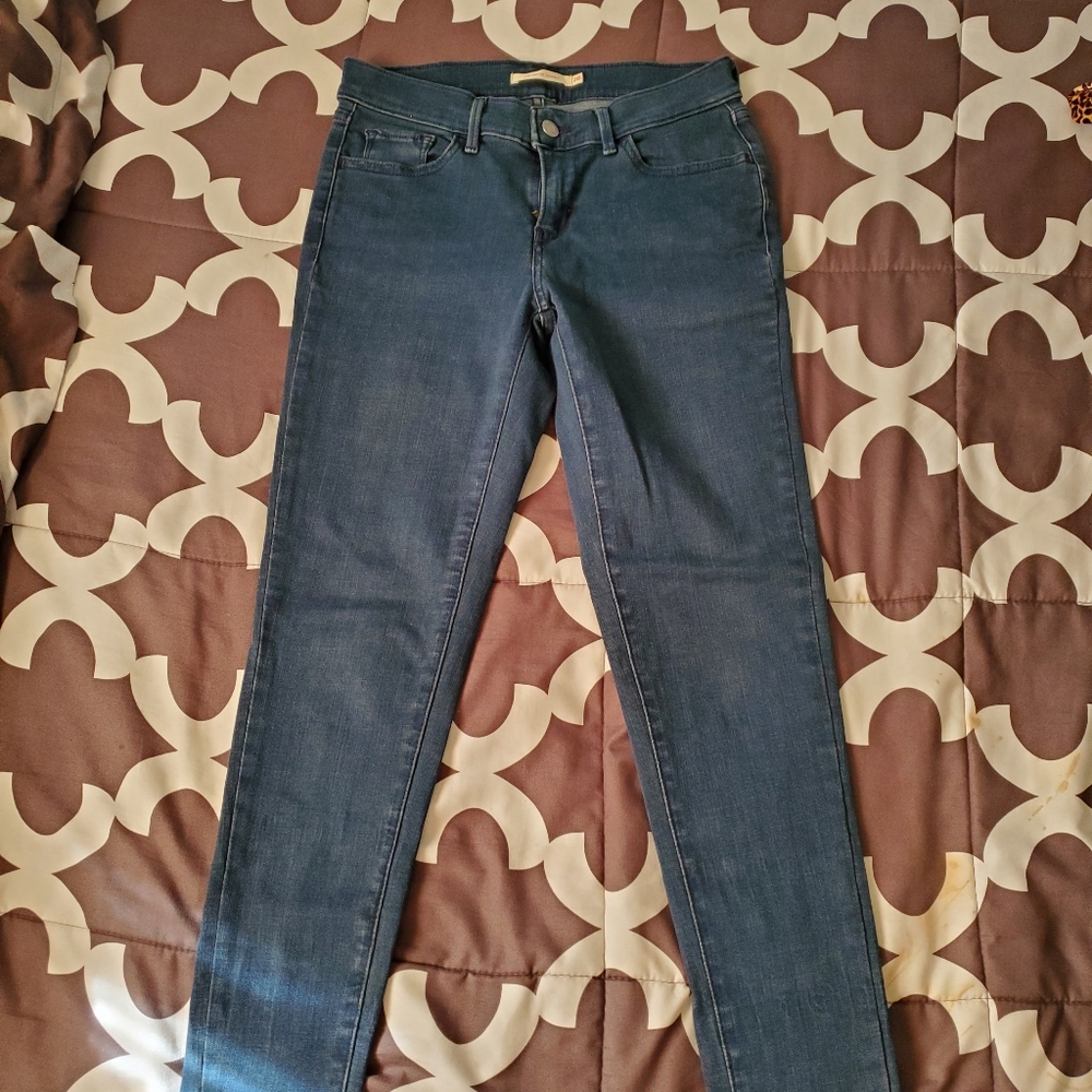 Women's Levi's Jeans